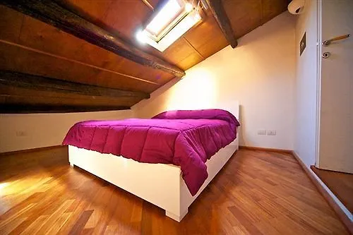 Purple Home Fandango Řím